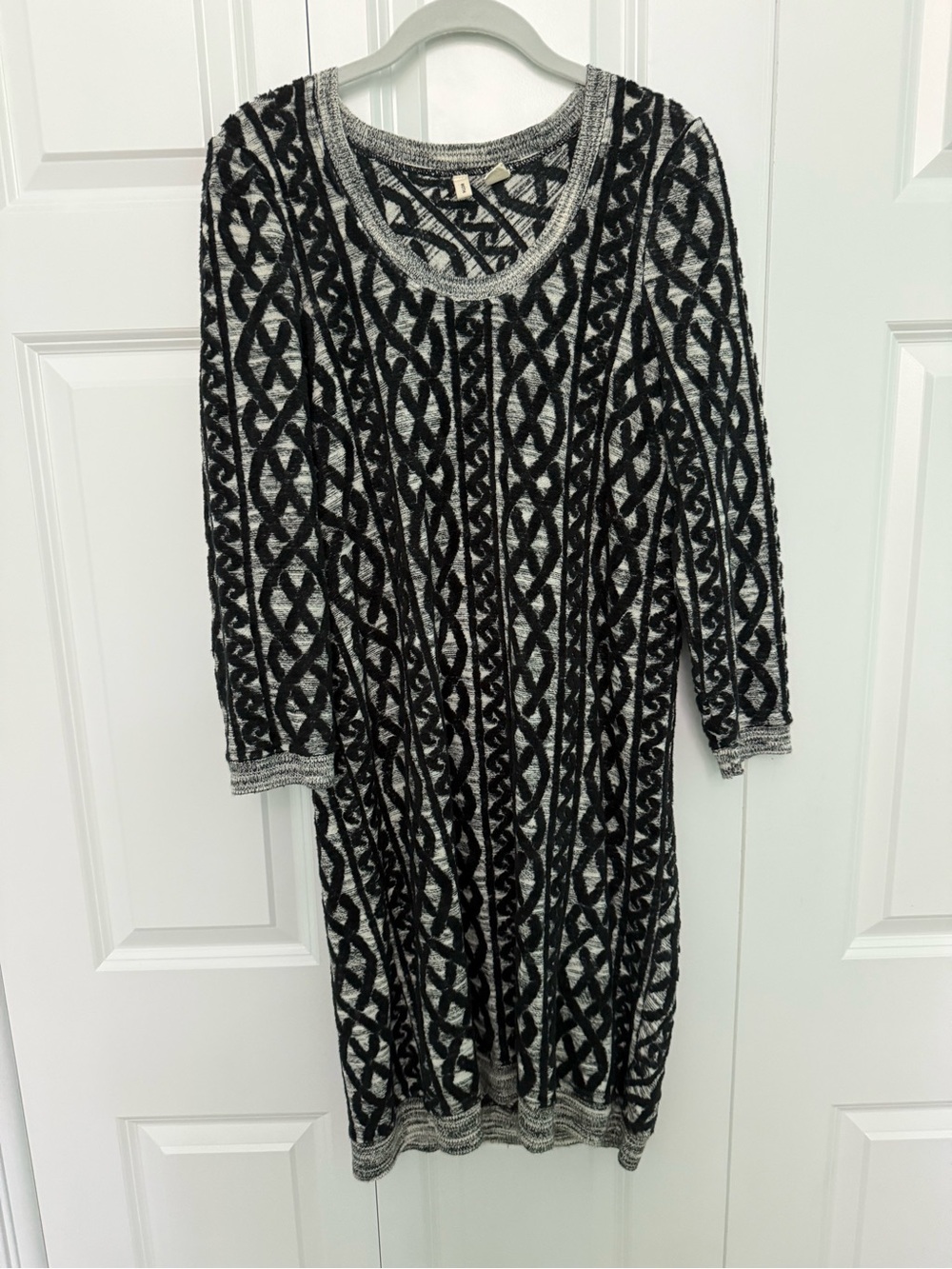 Anthropologie Moth: Black and Gray Patterned Knit Dress